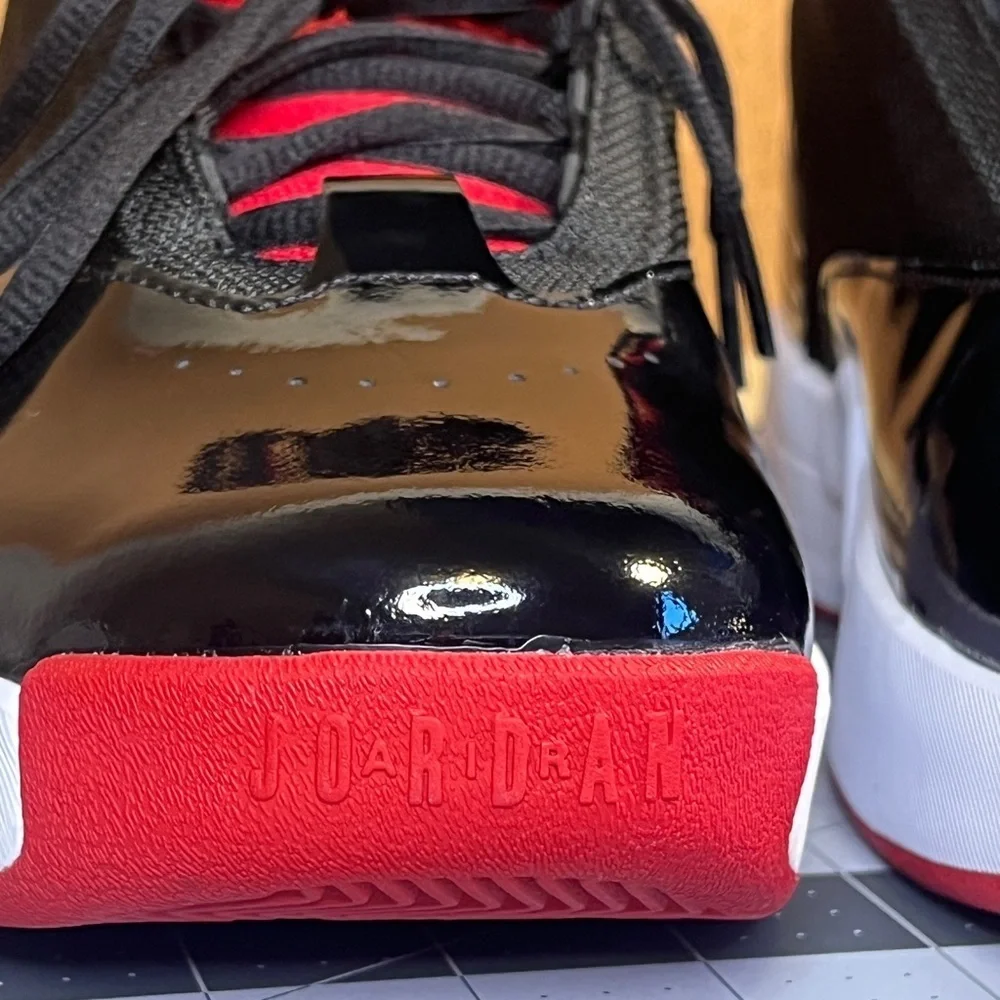 Jordan 'MAX AURA 6' Brand new NWOT